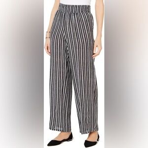 NWT Wide Leg Pants